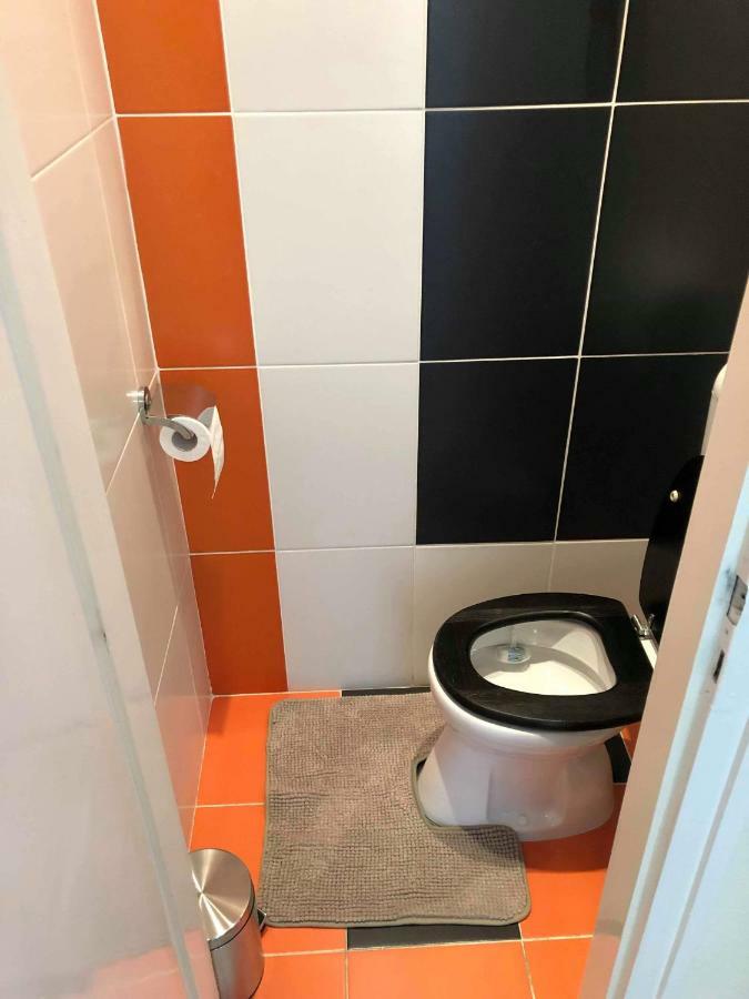 Palace - Belvarosi Apartman Eger Exteriör bild